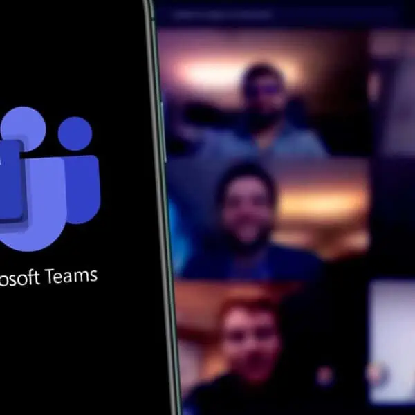 Microsoft se Asocia con Snapchat para Animar Conversaciones en Teams