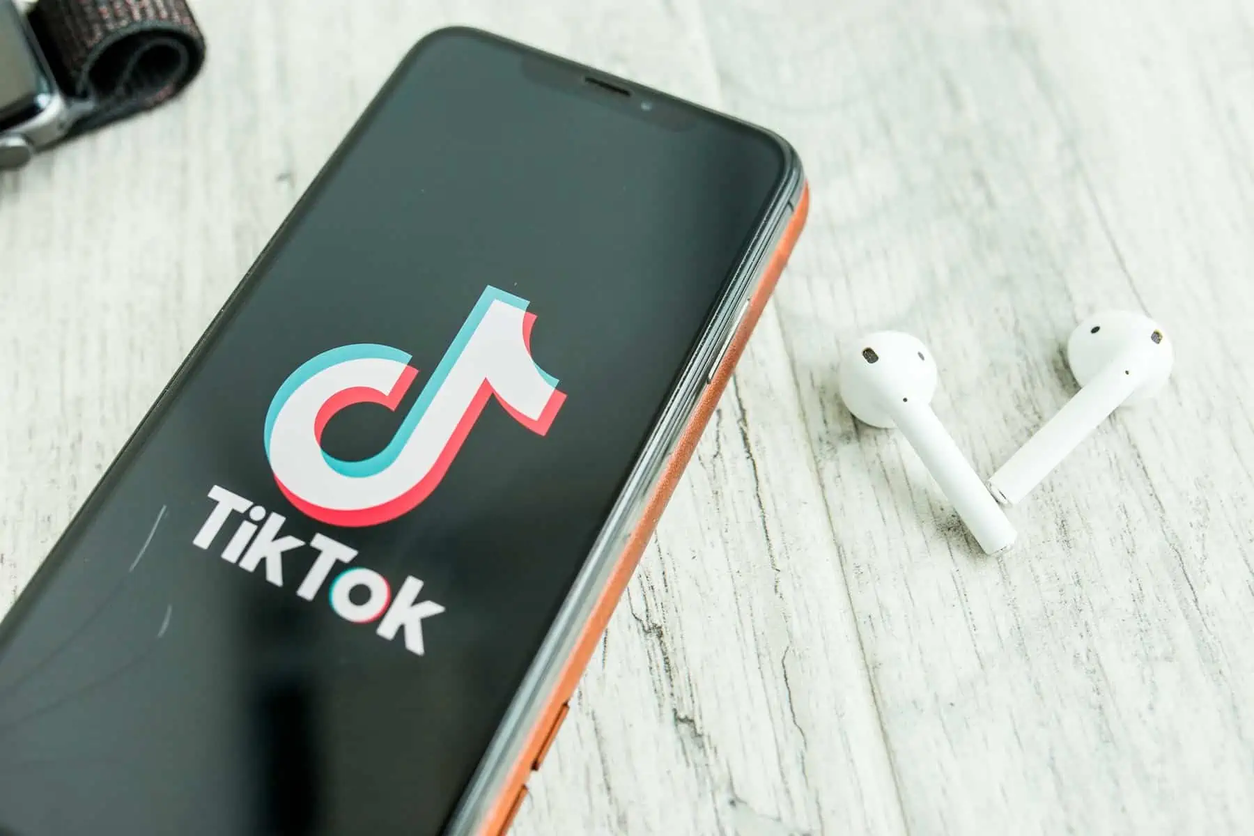 TikTok Preve Incorporar Avatares Automáticos por IA