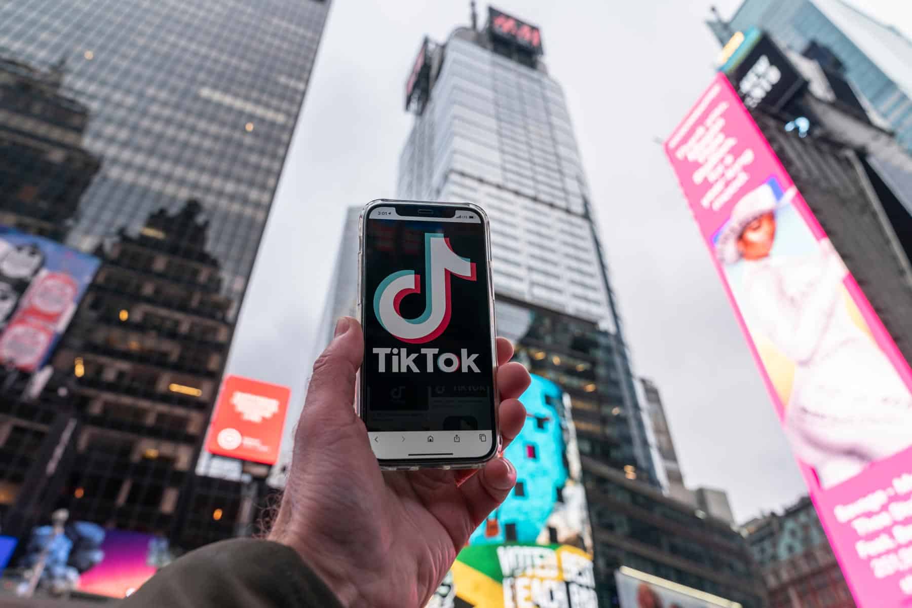 Nueva York Prohíbe TikTok en Dispositivos Gubernamentales